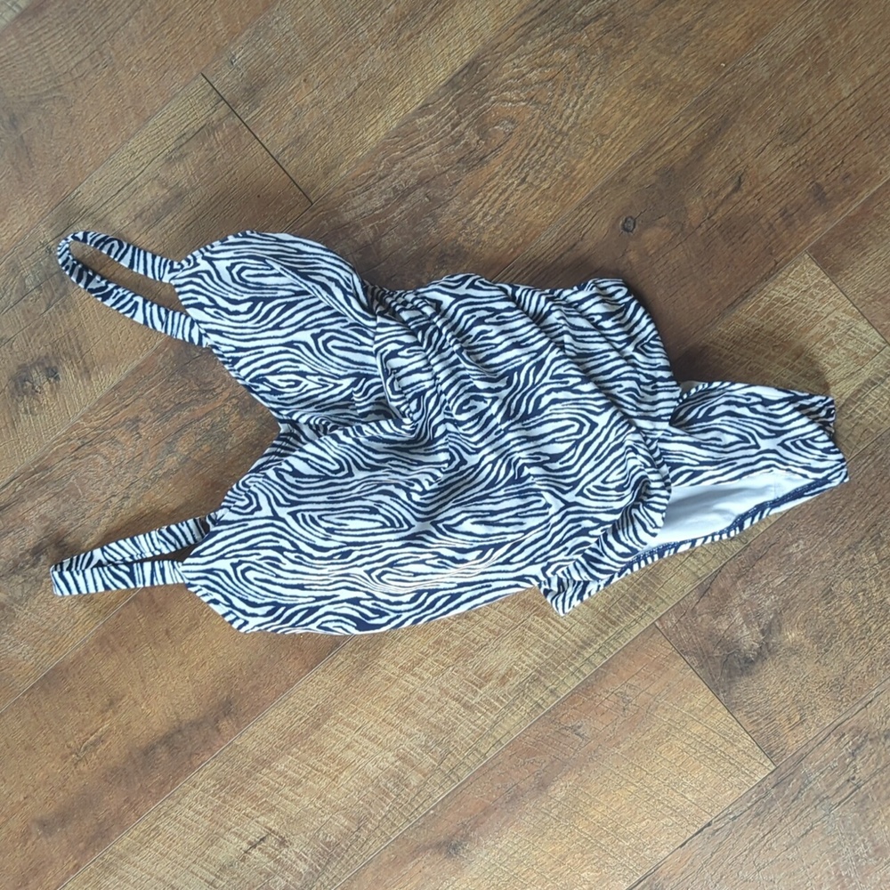 Blue and white patterned one piece, OX